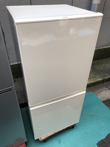 ☆中古 激安！！ AQUA　ノンフロン冷凍冷蔵庫　157L　AQR-16D形　2015年製　DH001￥12,000！！