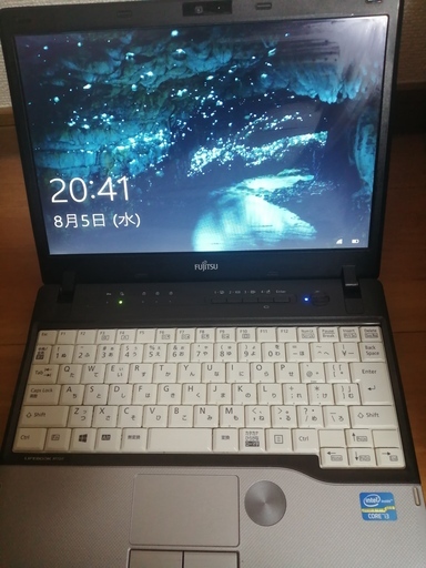 富士通　LIFEBOOK 2015年製造4月製造 高性能第3世代Core i3搭載 メモリ4G HDD250G 持ち運び　軽量(1.17kg) WEBカメラ内蔵 HDMI出力　USB3.0　Wifi対応 最新Windows10搭載