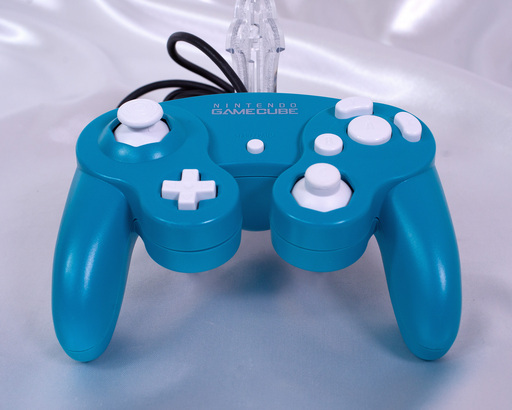 動作品 美品 Gc Dol 003 ニンテンドー ゲームキューブ コントローラ エメラルドブルー ホワイト スペシャル カスタム リ タラワンちゃん 三鷹台のテレビゲーム ゲームキューブ の中古あげます 譲ります ジモティーで不用品の処分