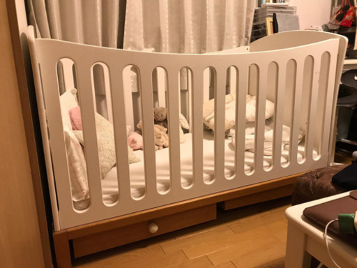 ベビー/ジュニアベッド(マットレス付)Kaloo高さ2段階可能