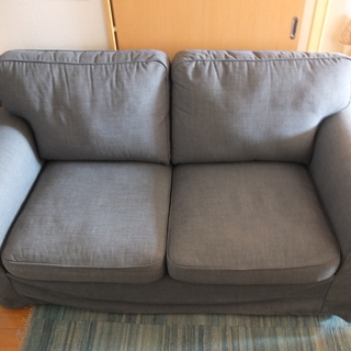 一年半使用のイケアソファ 新品同様キレイです 12000円 ！値下げしま 