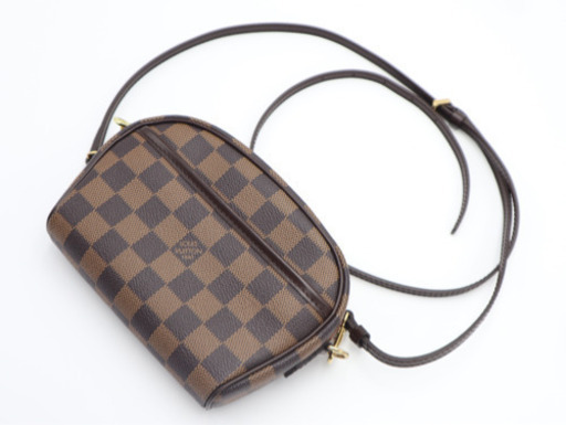 《LOUIS VUITTON /ダミエ ポシェットイパネマ》 Aランク 極美品