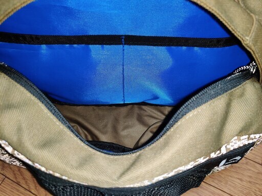 値下げしました コーデュラボディバッグワークマン Ragazzo 三国ケ丘のバッグ ウエストバッグ の中古あげます 譲ります ジモティーで不用品の処分