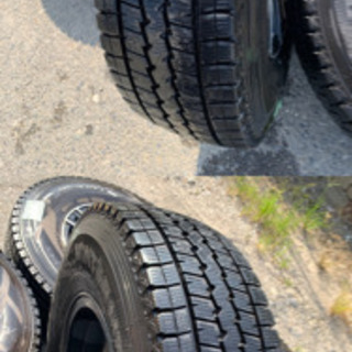 社外ホイール4本セット　15X6J ET33 6X139.7 2017年製 DUNLOP WINTERMAXX SV01 195/80R15 107/105L LT 4本 バリ山　管理番号8601