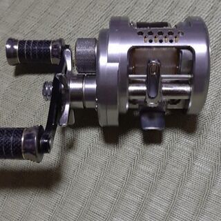 シマノ　カルカッタコンクエスト100DC バス釣り