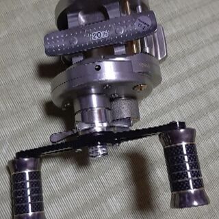 シマノ　カルカッタコンクエスト100DC バス釣り