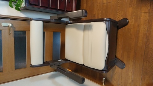 介護用家具調トイレ未使用品