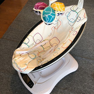 【最終値下げしました】4moms mamaRoo4.0 プラッシ...