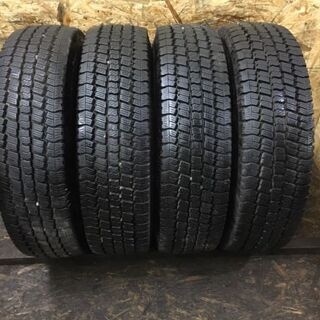 TOYO DELVEX M934 225/85R16 121/119L LT 16インチ トラックタイヤ 冬 4本 2015年製 バリ溝 キャンター等 (TW75) クレジットカード QR決済可能