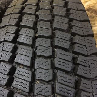 TOYO DELVEX M934 225/85R16 121/119L LT 16インチ トラックタイヤ 冬 4本 2015年製 バリ溝 キャンター等 (TW75) クレジットカード QR決済可能