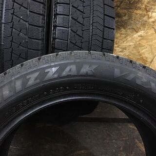 BS BLIZZAK VRX 215/55R17 17インチ スタッドレス 4本 2014年製 バリ溝 