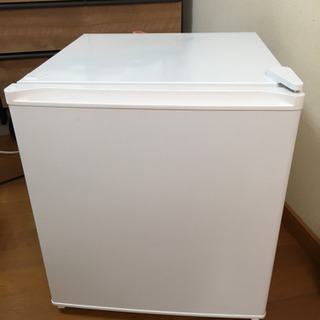 小型冷蔵庫　50L