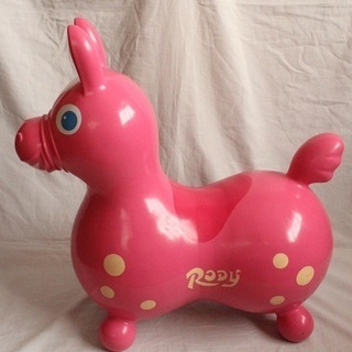 子供用　おもちゃ　ロディー　ピンク　イタリア製
