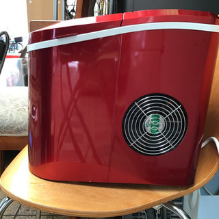 VERSOS ベルソス 高速製氷機 VS-ICE02 レッド 家庭用 ユアサプライムス.com｜ベルソス 高速製氷機 VS-ICE02 レッド 家庭用