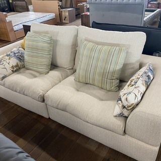 新品！超高額ソファー！20万円します！を10万円で販売します！羽毛はいってます！