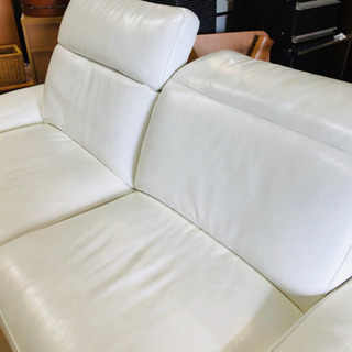 【熊本市送料無料】IDC大塚家具 高級家具 Domicilドミシール 白ソファ3人掛け本革 座り心地抜群‼️