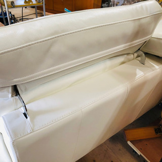 【熊本市送料無料】IDC大塚家具 高級家具 Domicilドミシール 白ソファ3人掛け本革 座り心地抜群‼️