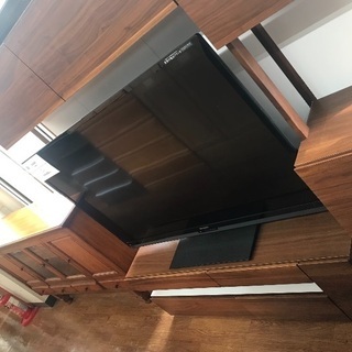 60インチも乗せられるテレビボード