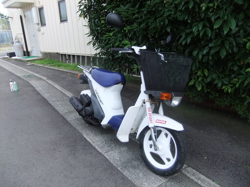 スズキ　スーパーモレ50　中古実動美車　バッテリー新品交換済み　グリップ新品交換済み　ナンバー登録書類有 スズキ スーパーモレ50 実動美車 バッテリー新品交換済み グリップ新品