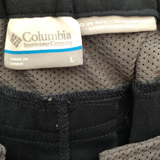 Columbia ハーフパンツ　ネイビー 