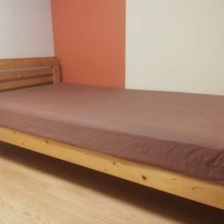 無垢　木製シングルベッド
