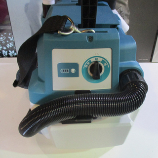 充電式集じん機 マキタ 18V (乾湿両用) VC750D 本体のみ 業務用 makita