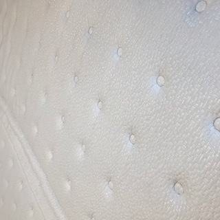 【交渉中】ベッド　クイーンベッド　クイーンサイズ　マットレス　ベッドフレーム付き