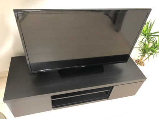 テレビ一式  (テレビ32型、テレビ台、外付けHDD)