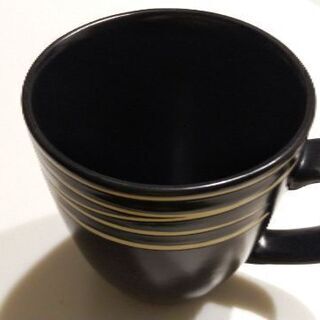 黒のシンプルマグカップ