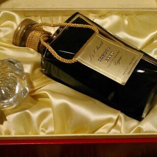 マーテル　コルドンブルー　バカラクリスタル　700ml　替栓付き　化粧箱入り