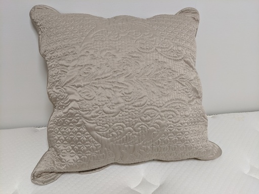 Zara Home クッション クッションカバー みなと 港のソファ クッション の中古あげます 譲ります ジモティーで不用品の処分