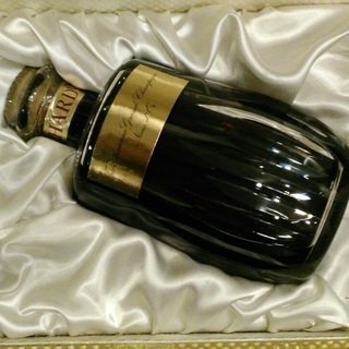 ハーディ　ノスドール　バカラクリスタル　750ml　替栓付き　化粧箱入り