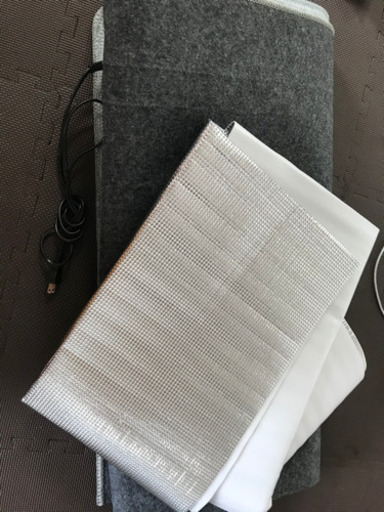 ニトリのホットカーペット 約2帖断熱アルミマットも まお 両国の季節 空調家電 ホットカーペット の中古あげます 譲ります ジモティーで不用品の処分