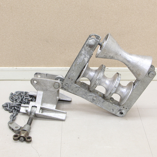 ケーブル布設工事用機材 金車 3連+1? 朝日金属精工②(HD769wY)