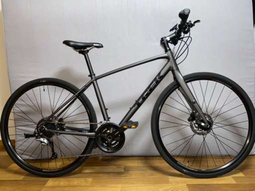 TREK FX3  最新2020年モデル