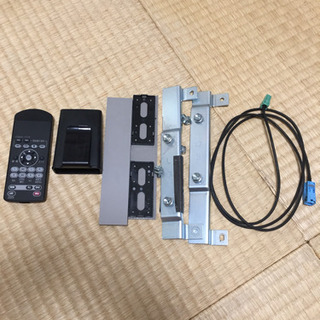 トヨタ純正フリップダウンモニター 12.1