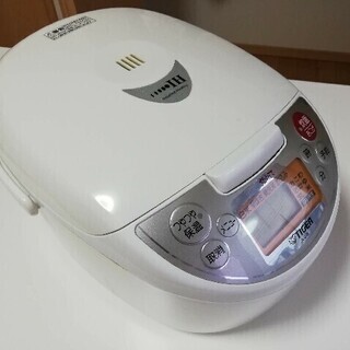 タイガー炊飯器 5.5合（JKD-R100）