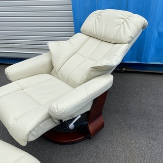 リクライニングチェア チェア オットマン付き オフホワイト 中古品