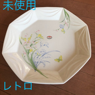 【未使用品】可愛い 花柄 大皿  昭和 レトロ　大皿  白皿  ...