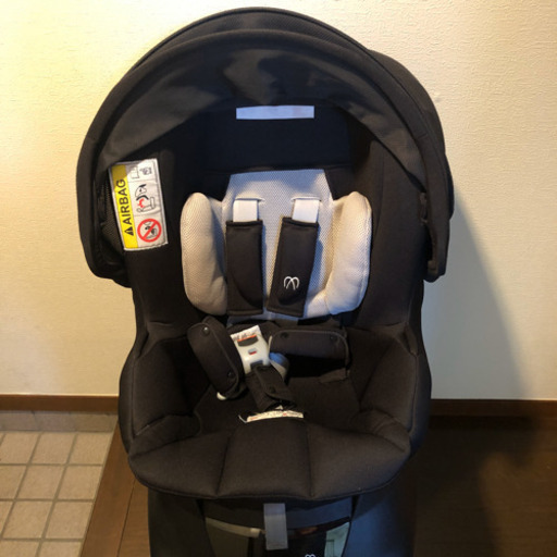 チャイルドシート　AILEBEBE
