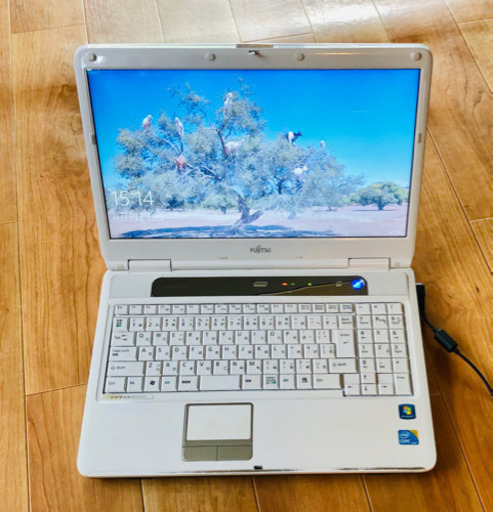 富士通　AH45/DC 15.6インチ/CPU i5/メモリ8GB/HDD320GB/最新Win10pro/最新Office2019