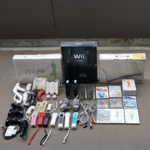 【値下げしました】Wii 2台 ソフト 付き 色々 まとめて まるごと セット