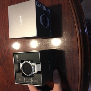 ガーミン・Garmin FENIX 5S ホワイト (日本版) おまけ付