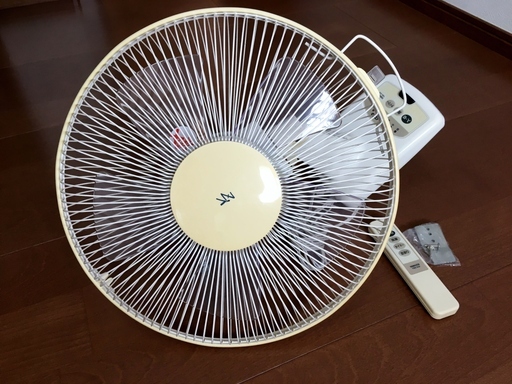 壁掛け扇風機 リモコン 取り付け金具付き ハカランダ 宜野湾の季節 空調家電 扇風機 の中古あげます 譲ります ジモティーで不用品の処分 壁掛け扇風機 リモコン 取り付け金具付き ハカランダ 宜野湾の季節 空調家電 扇風機 の中古あげます 譲ります ジモティーで不用品の処分