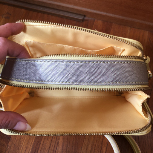 ショルダーバッグ Samantha Vega   yellow