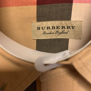 シャツ Burberry シャツ 【コメント大歓迎】 半袖