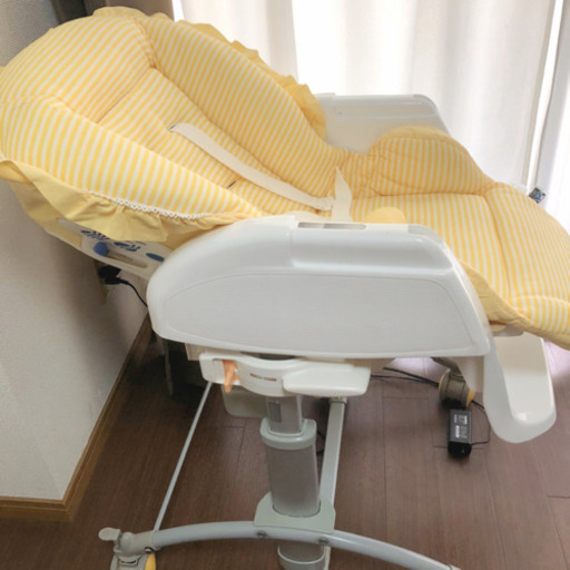 Aprica 電動バウンサー