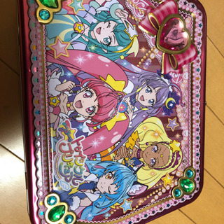 プリキュア　缶　②