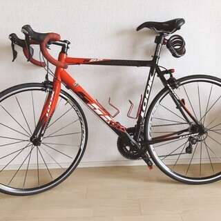 VENITA カーボンロードバイク Shimano 105 VENITA カーボンロードバイク Shimano 105 本格スペック ロードバイク