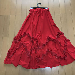 レアな真っ赤なロングスカート＋カットソー